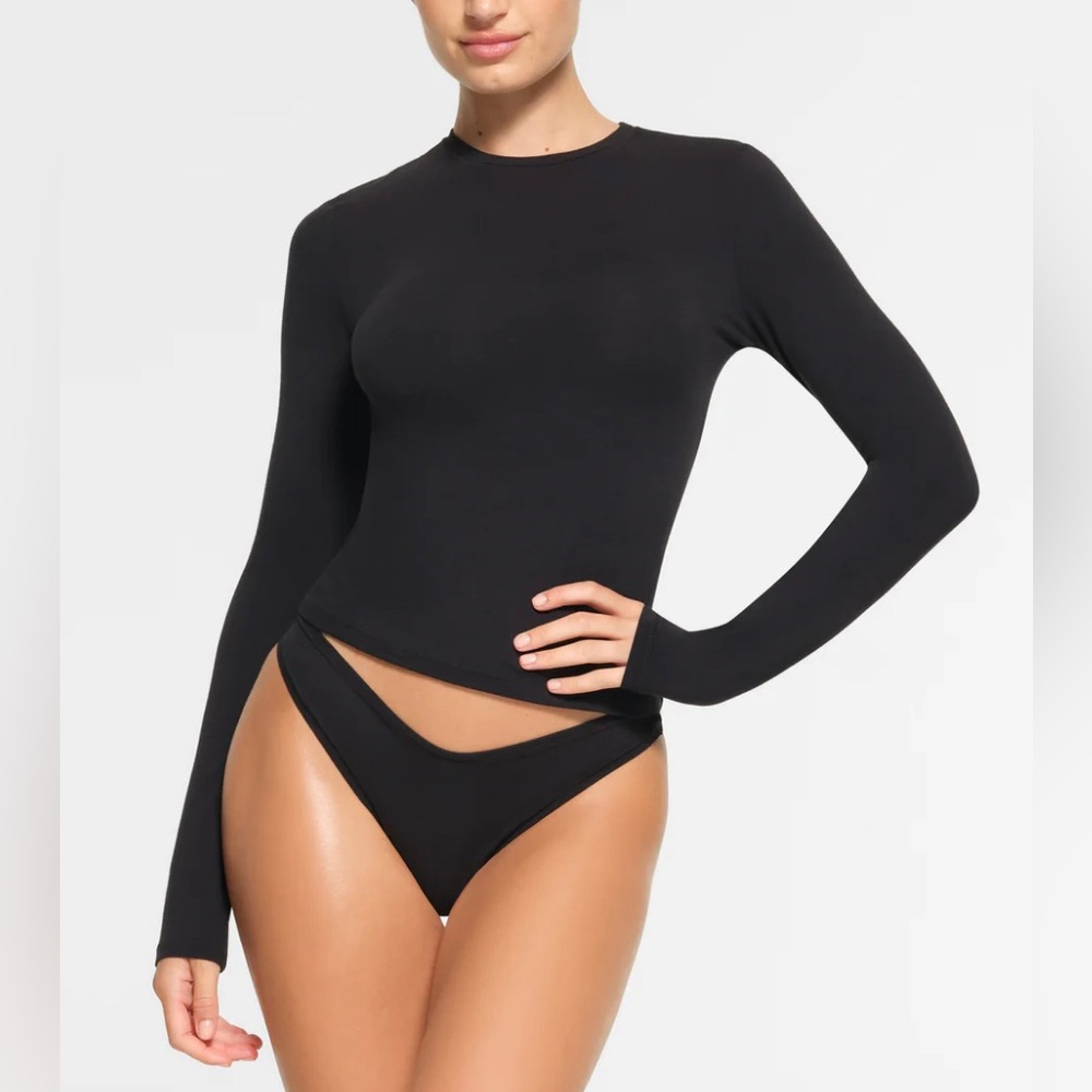 Skims NWT Long Sleeves Cropped Cotton T-Shirt Washed Onyx Color Size XL